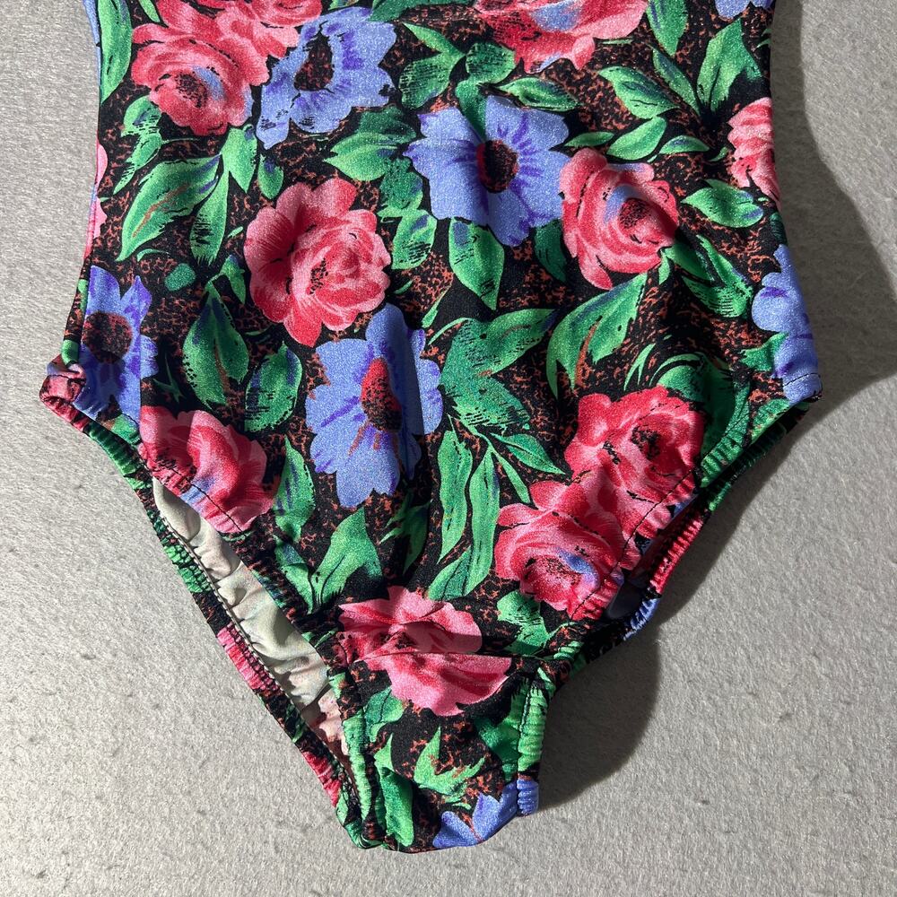 Vintage Women’s Floral One Piece Swimsuit Multicolor Built In Cups - Picture 9 of 10